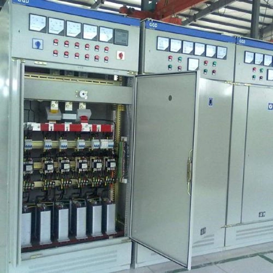 Low voltage metal enclosed capacitor and filter banks