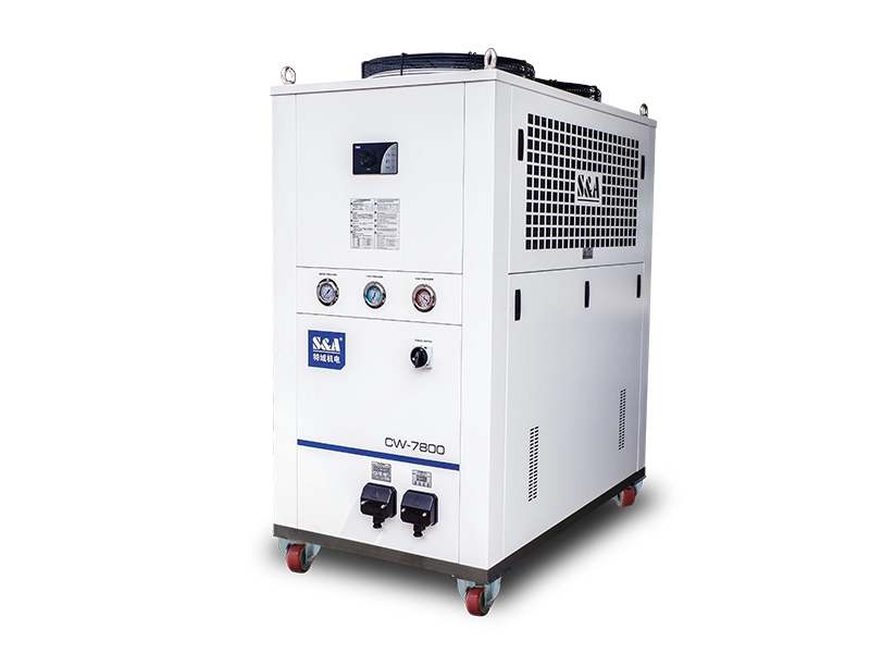 Air-cooled water chiller for water-cooled computing server