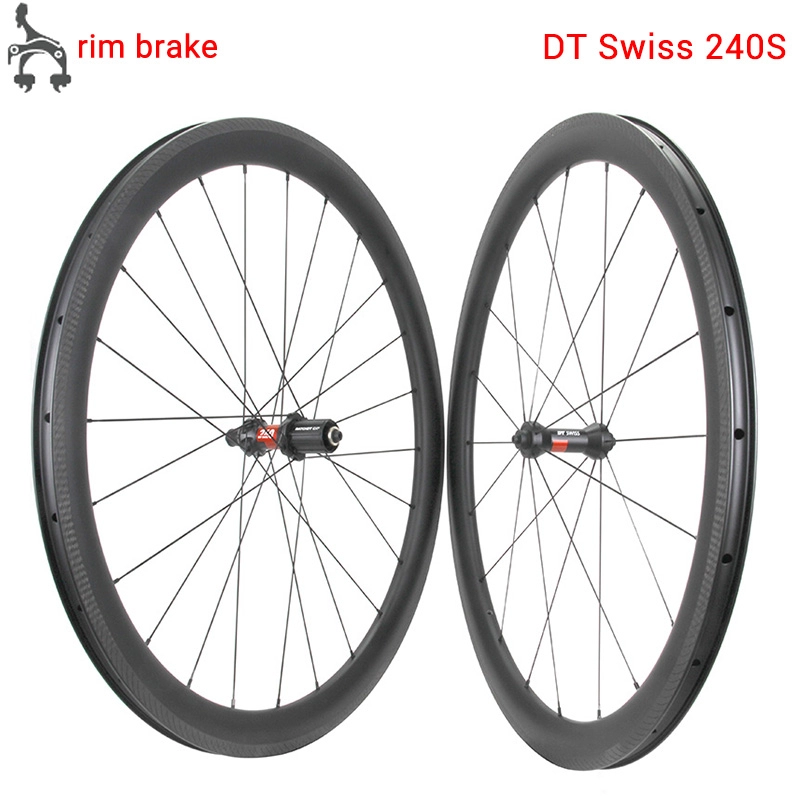 Lightcarbon 700c full carbon road wheels with DT240 hubs