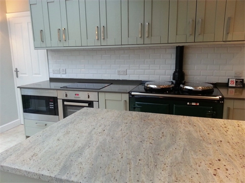 Kashimir White Granite Prefab Kitchen Countertops Vanity Island