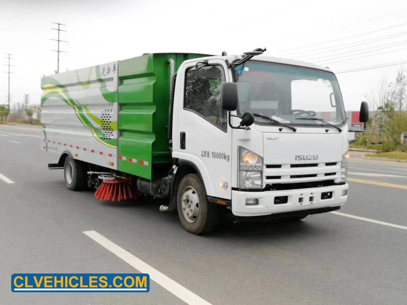 Isuzu 700P street cleaning  truck