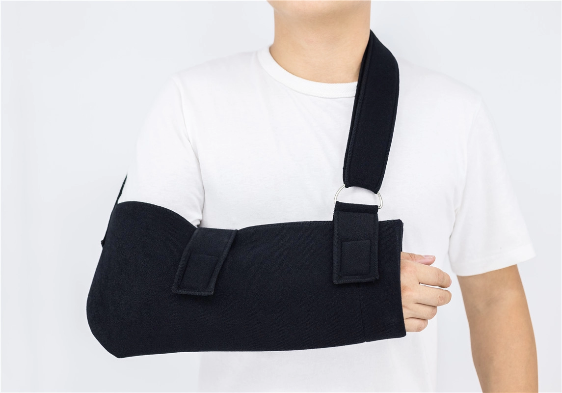 Soft Foam padded Arm slings  with adjustable shoulder straps hand elbow braces