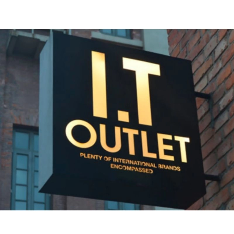Outdoor wall-mounted Lit Acrylic Signs light box