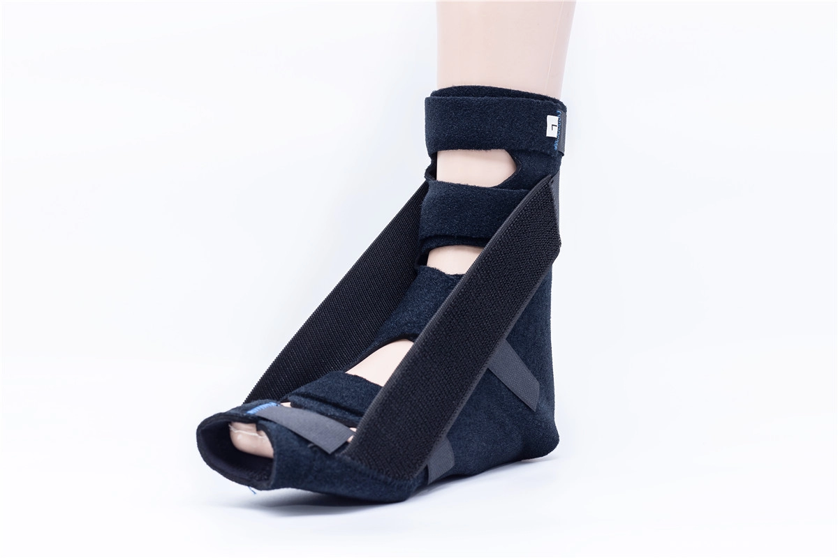 Soft night splint with adjustable straps  stretch the plantar fascia and Achilles tendon