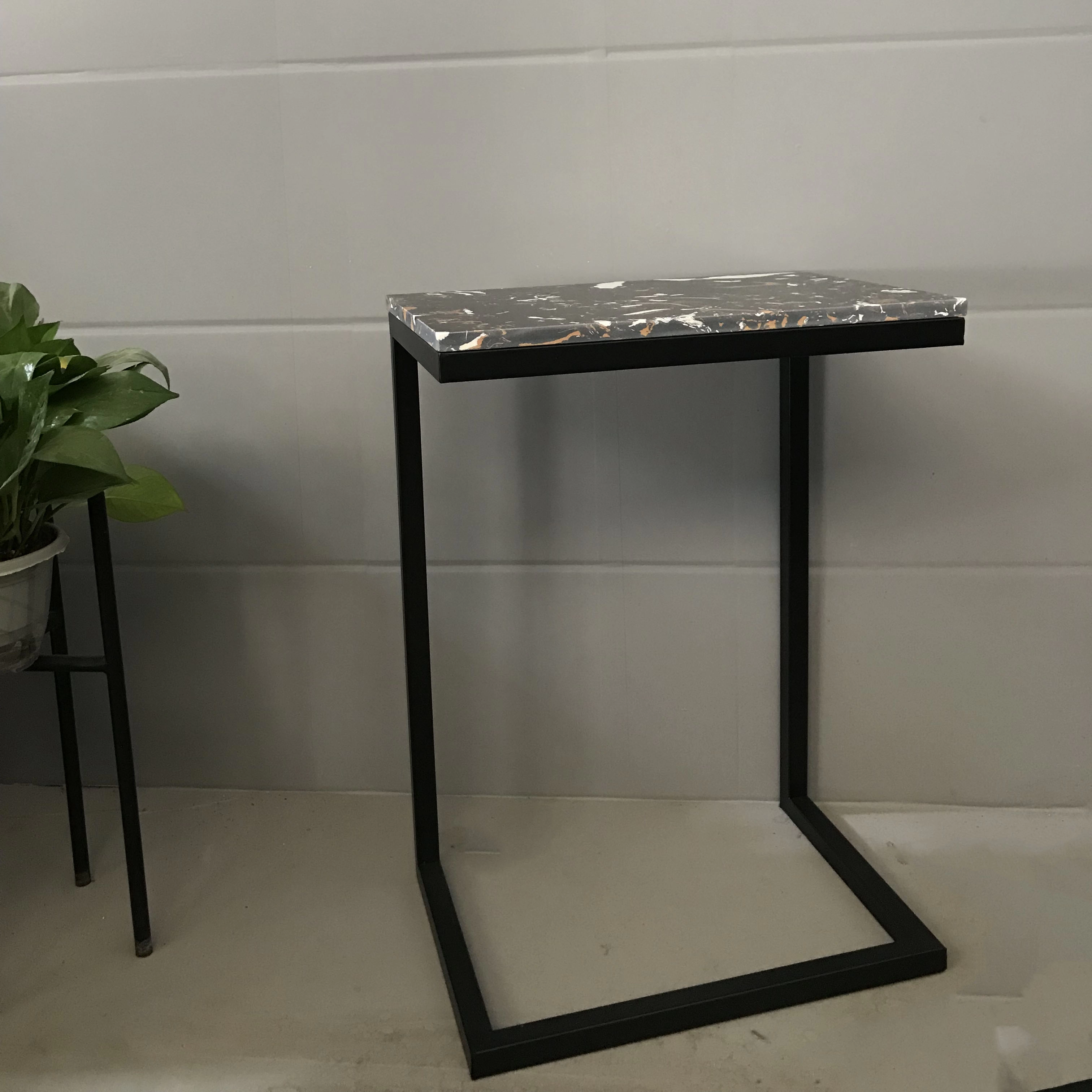 C Shape Simple Marble Side Table