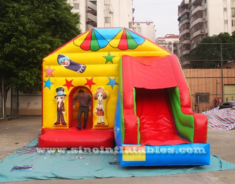 Commercial safari park inflatable jumping castle with slide for kids combing with certified blower