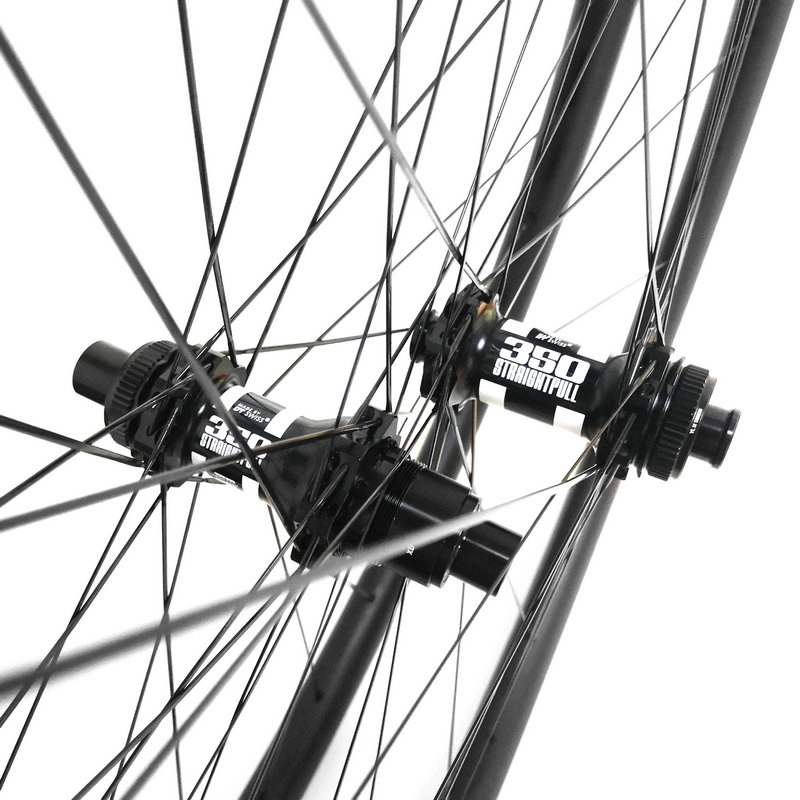 DT Swiss 350 SP hub + Sapim CX-Ray spoke custom gravel bike carbon wheels