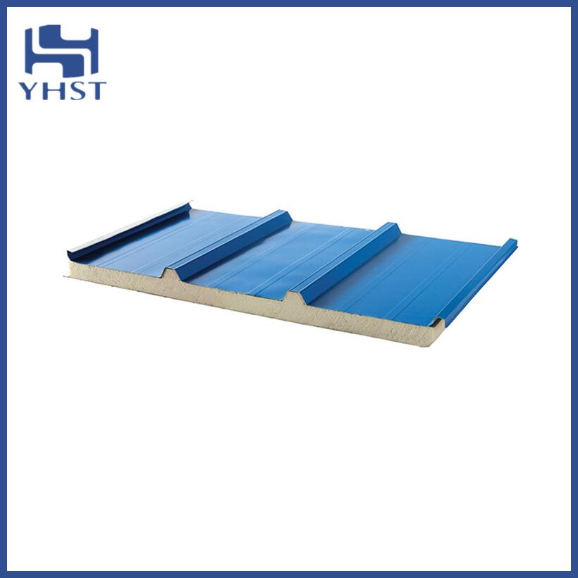 Polyurethane sandwich panels for roof system