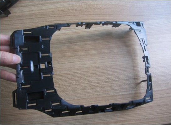 Injection mold for automobile frame parts