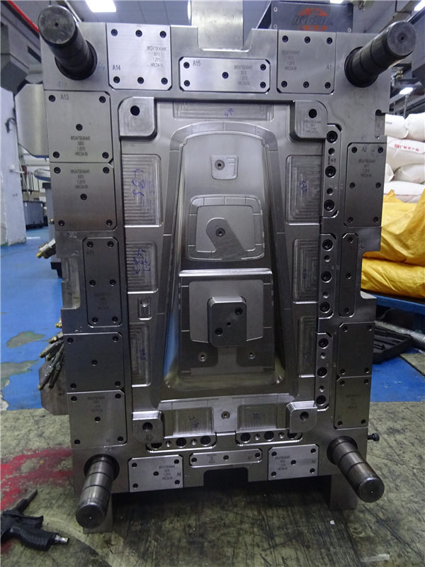 ABS molded center console mould