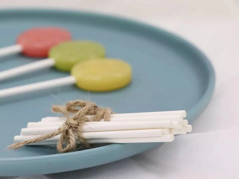 Eco-friendly Natural Degradable Paper Sticks for Lollipop and Cake