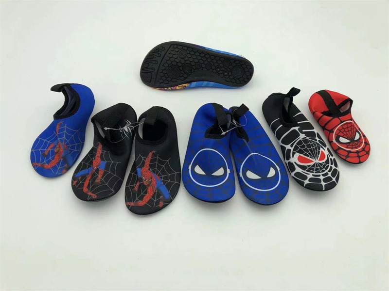 Kids Aqua Socks Slip-on Water Shoes for Yoga Exercise