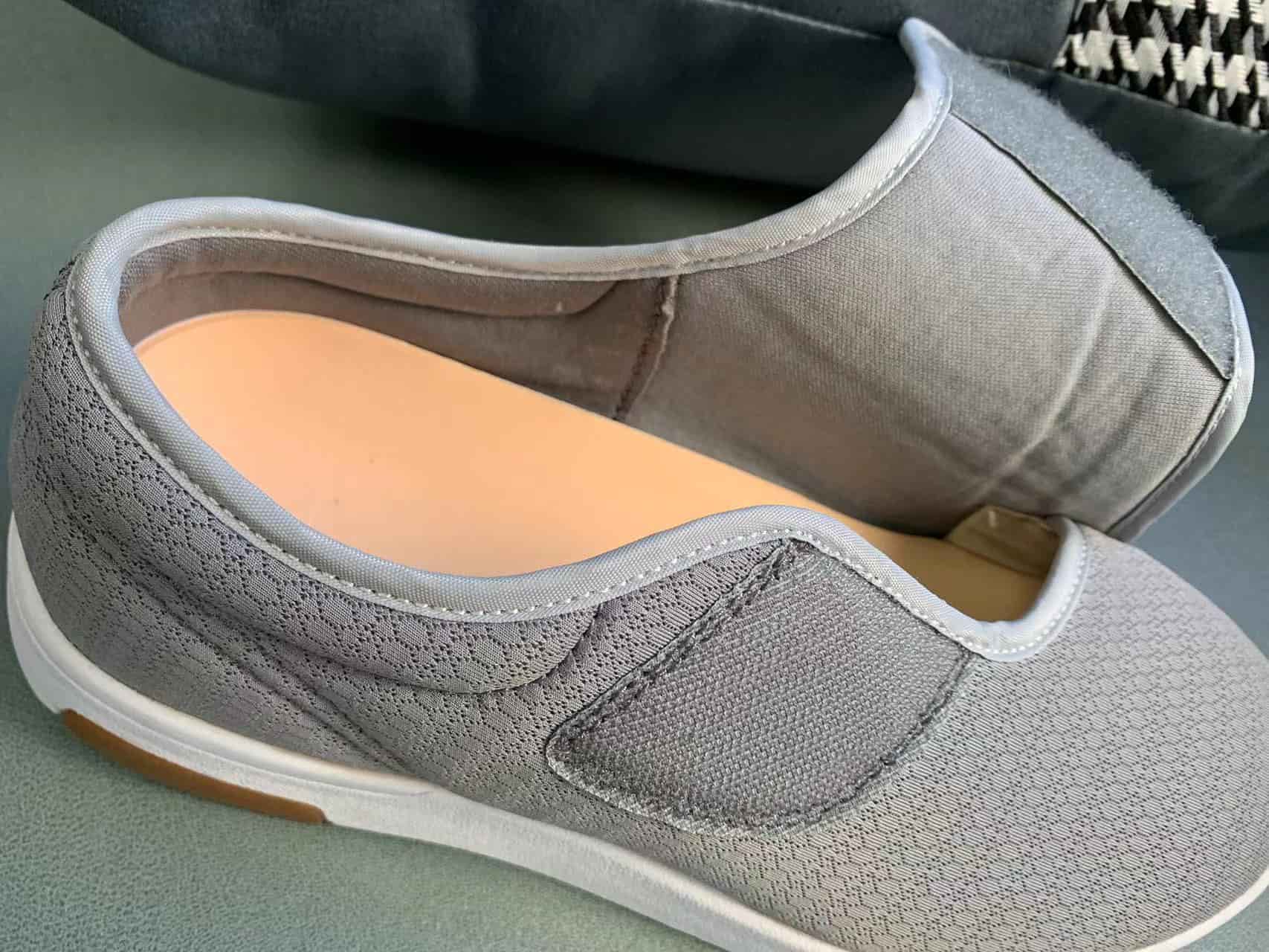 Breathable and comfortable diabetic shoes