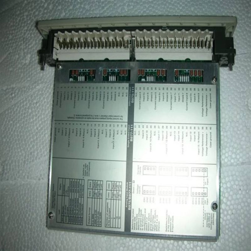 SCHNEIDER 140DAI75300 Interface Module