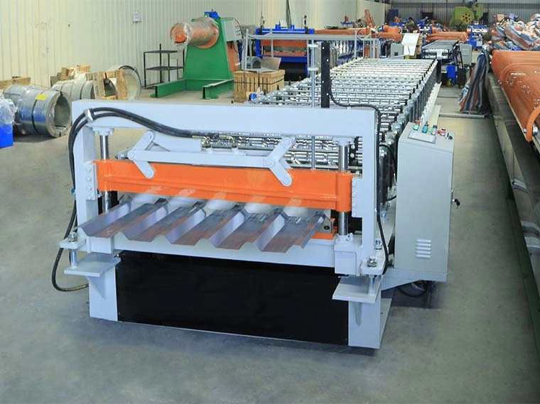 New Design Low Cost Roof Panel Roll Forming Machine