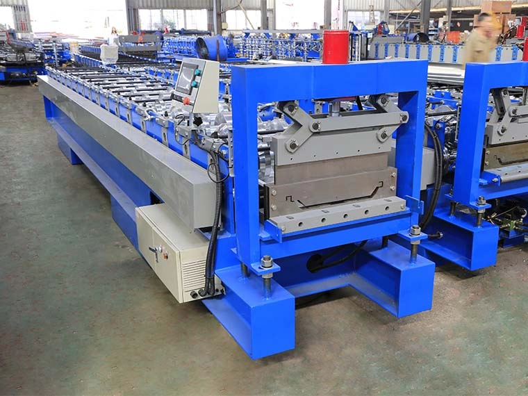 Klip-Lok Roof Panel Roll Forming Machine For YX62-490 Profile