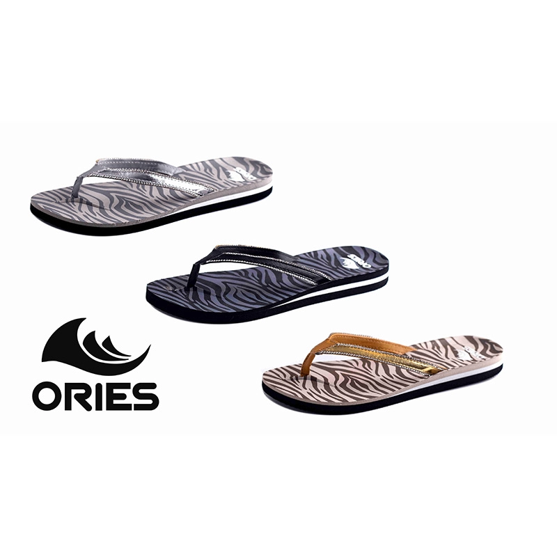 Shinny gleit material soft women flip flops slippers outdoor sandals