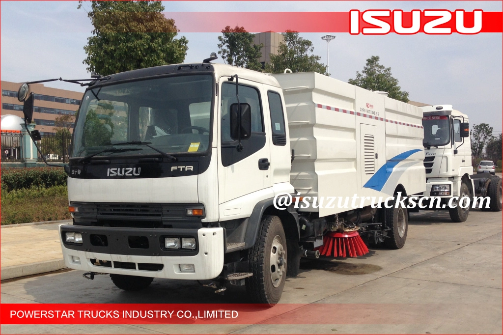 8000L FTR Highway Road Sweeper Vehicle with Isuzu Chassis