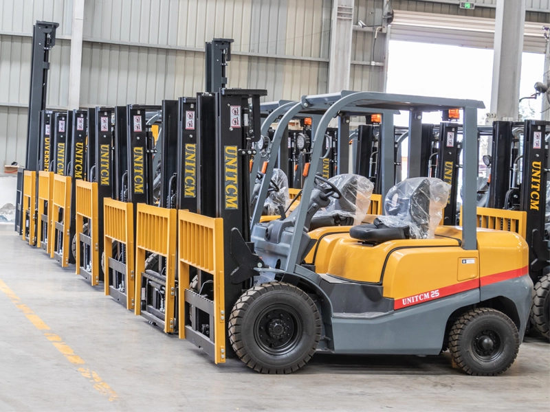 Chinese 2.5 Ton Mini Diesel Forklift Truck Warehouse