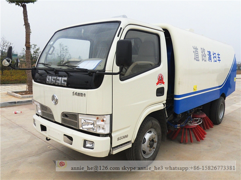 DongFeng Light Road Sweeper Truck 4000 Litres
