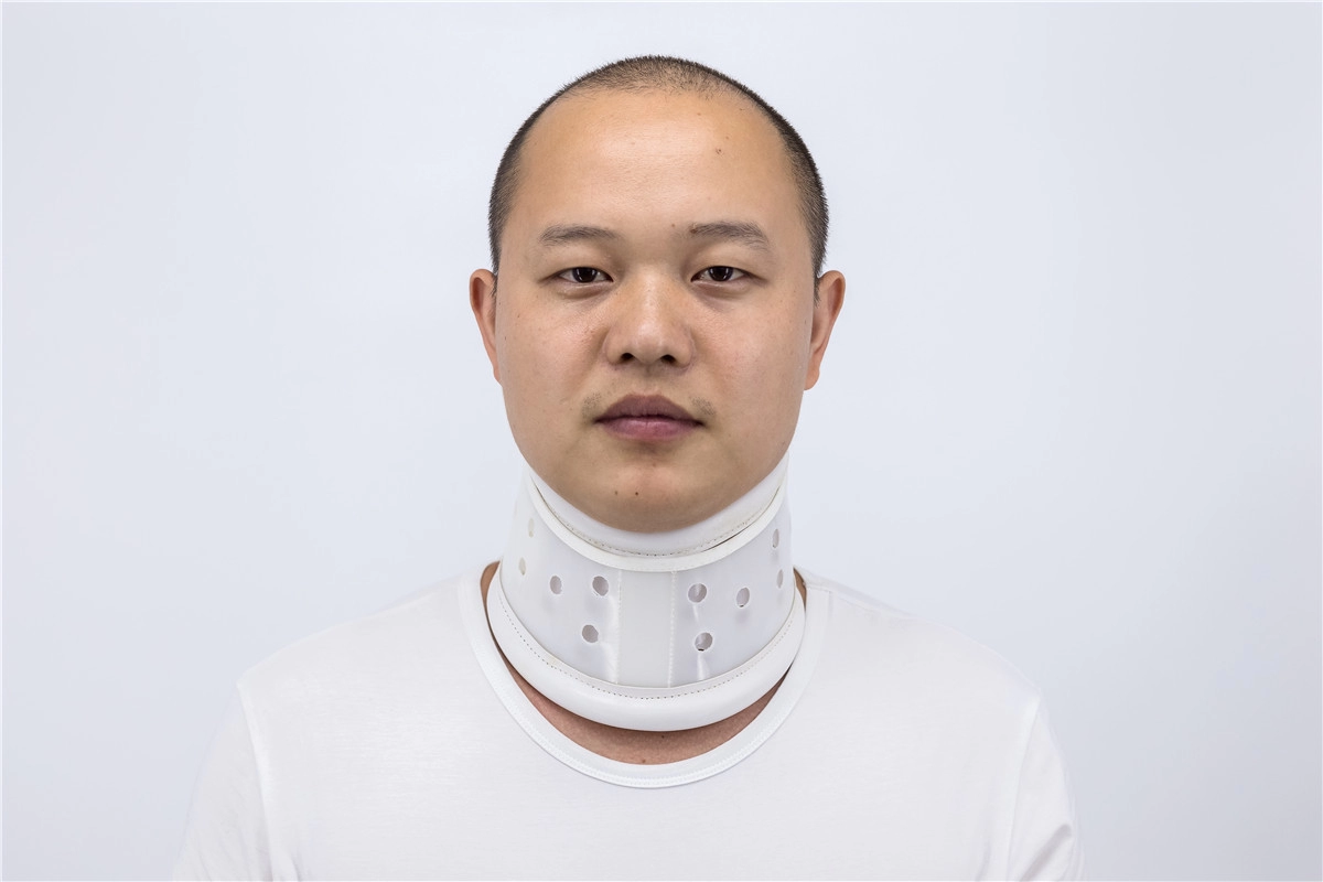 Leather Cervical Collar neck braces with two pieces of self-adhere support plate