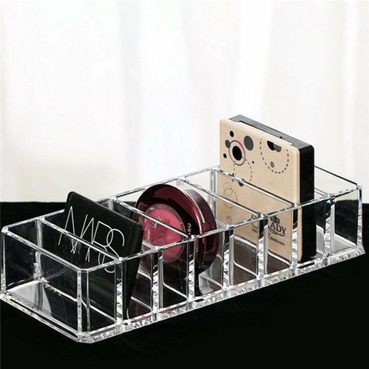 Latticed acrylic cosmetics storage boxes are easy and tidy