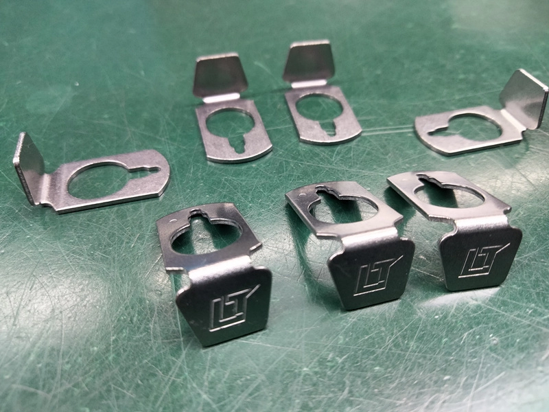 Stainless steel custom stamping button accessories