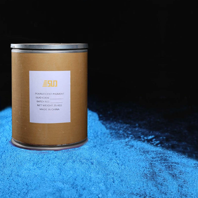 Natural mica based blue pearl luster pigment