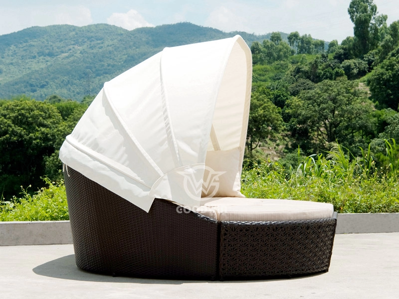 Reconfigurable Design Outdoor Rattan Daybed With Canopy
