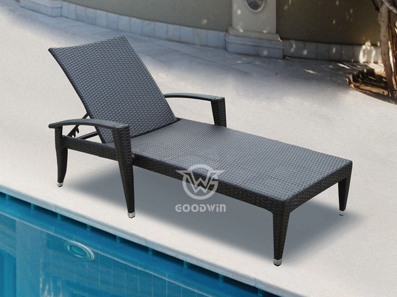Aluminum Frame Woven Rattan Chaise Lounge With Armrest