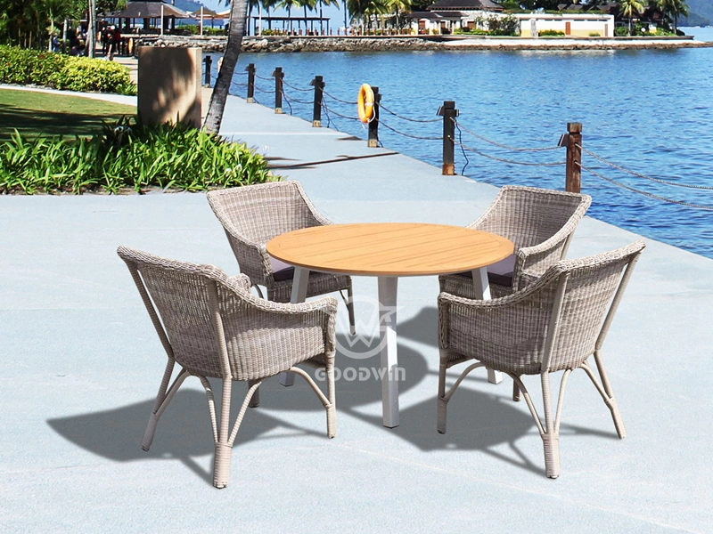 Hand Knitted Aluminum Frame PE Wicker Dining Set