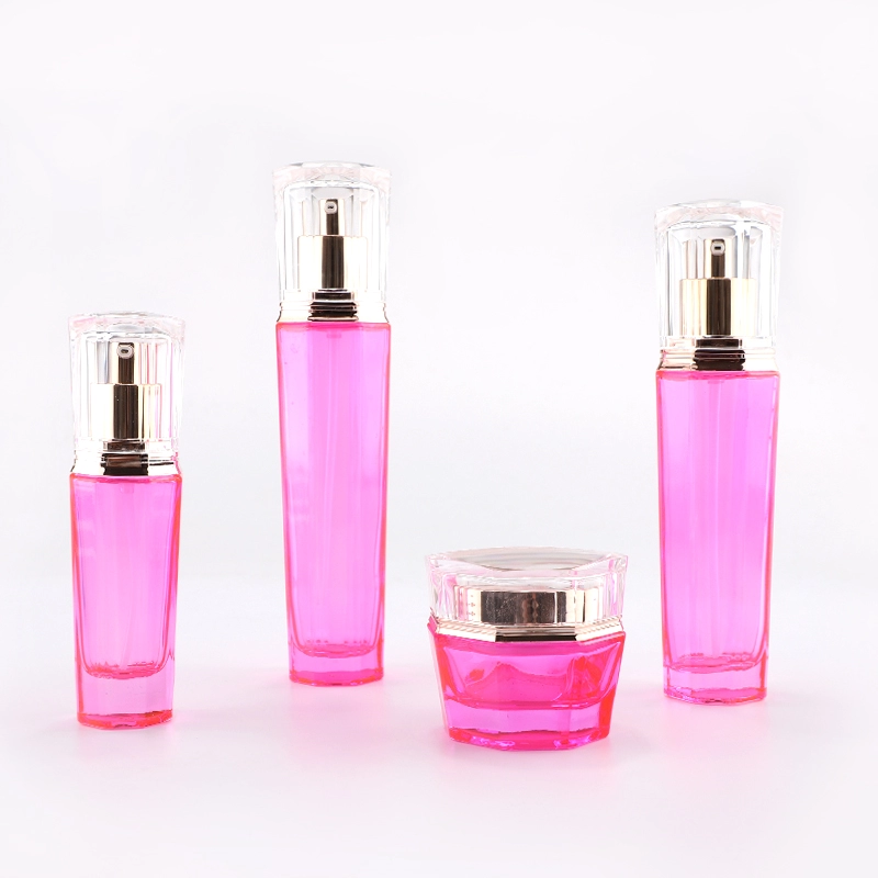 Square glass bottle set with lotion pump for skincare packaging