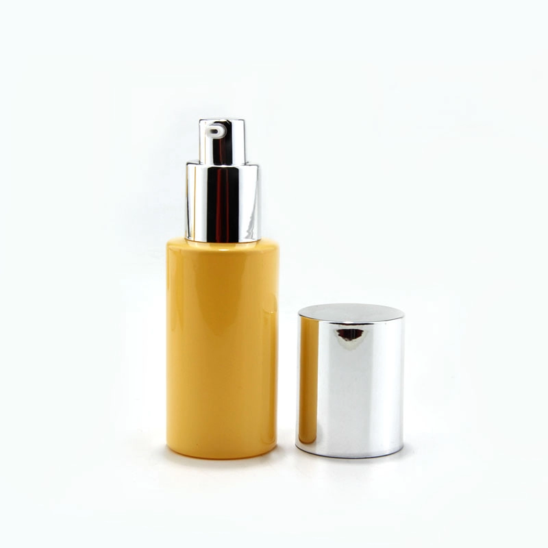 Flat shoulder cosmetic glass bottle set  in skincare for packaging