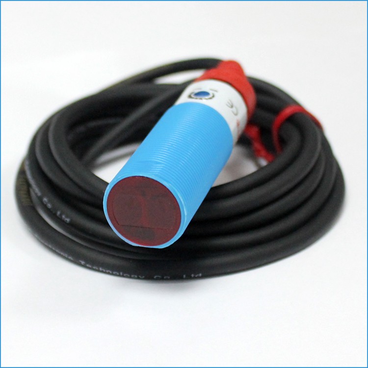 Free Sample 200cm Distance Retro-reflective Sensor Photoelectric Switch DC 12V with RoHS