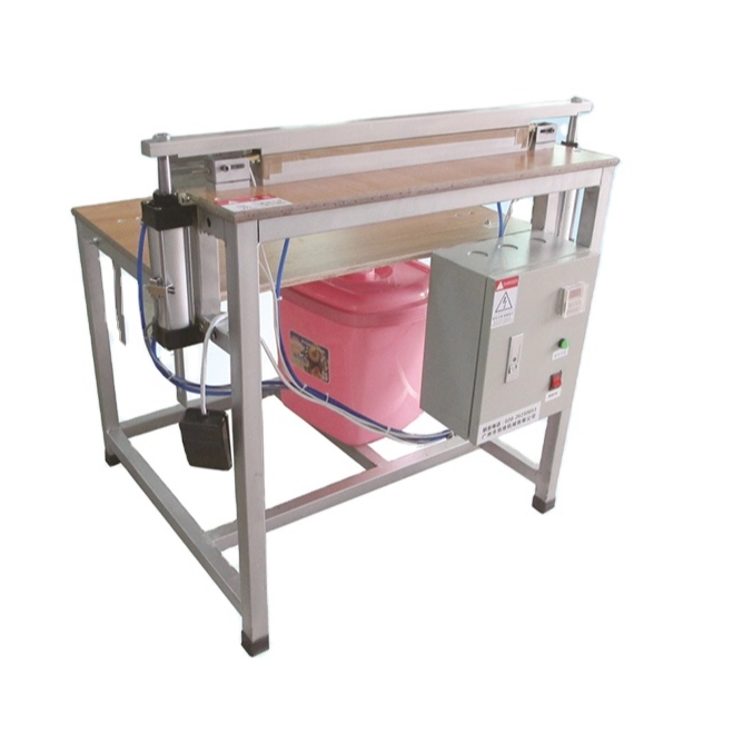 Economic Diaper & Sanitary Napkin Sealing Machine Foot Step Sealing