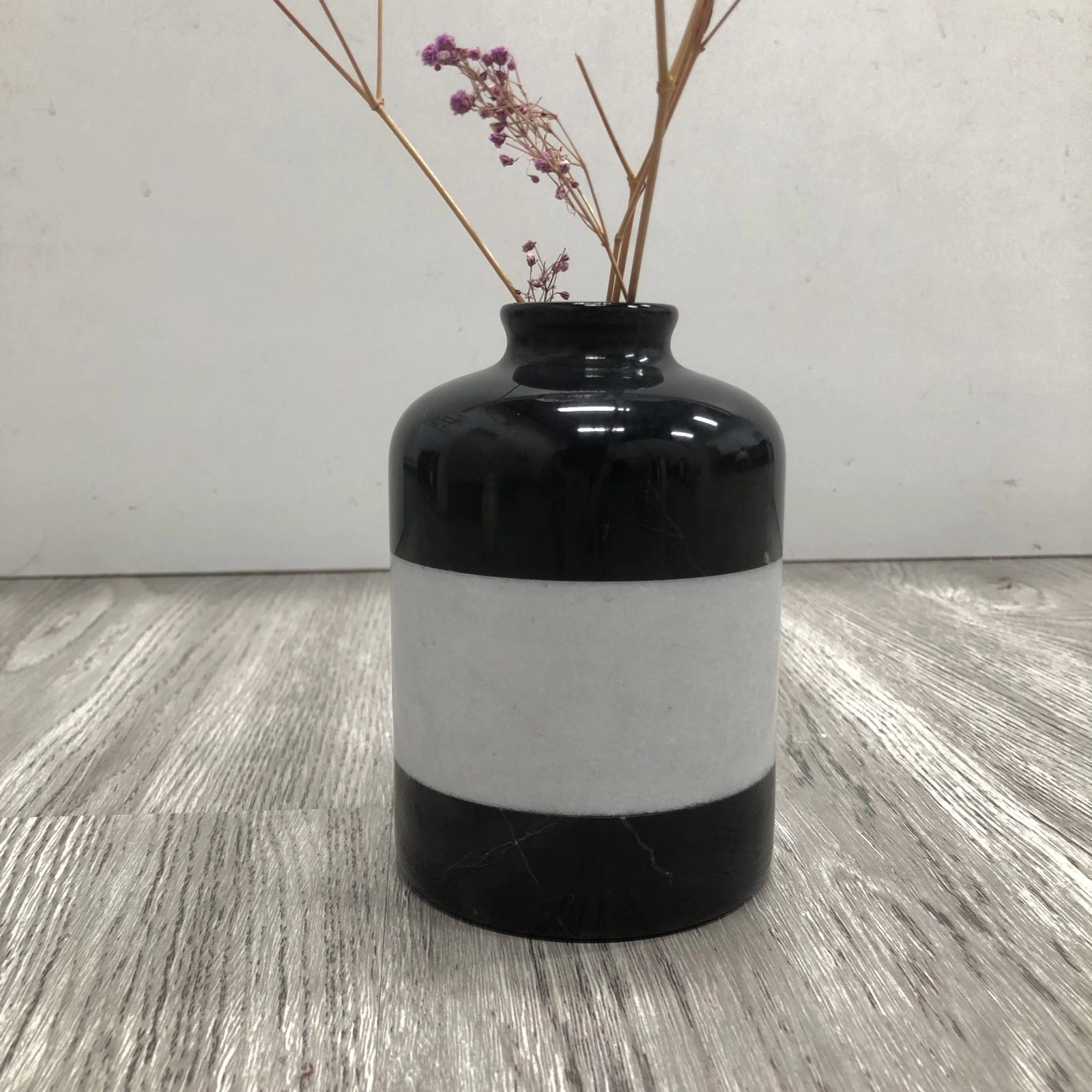Two-color mosaic black-white marble decorative vase