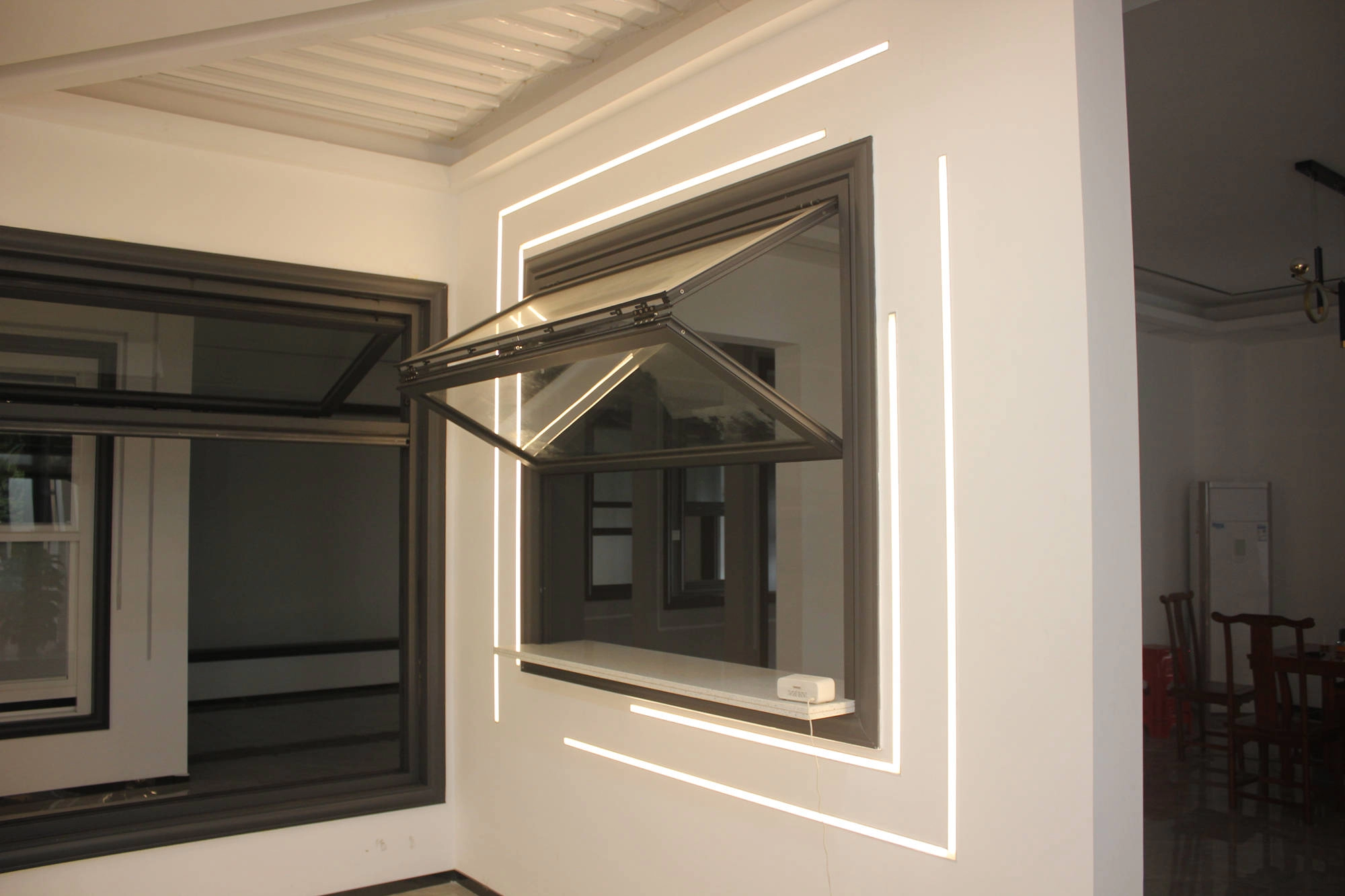 Aluminum Vertical folding window