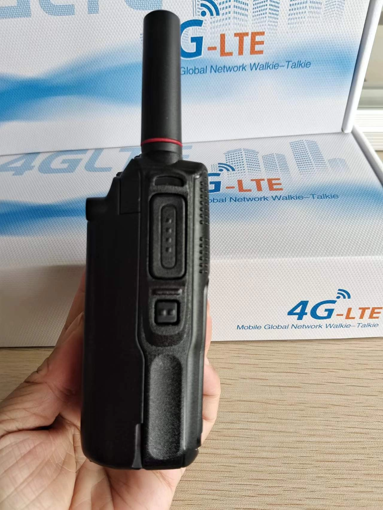 Long Distance Publice Network Android 4G LTE PoC Walkie Talkie T7