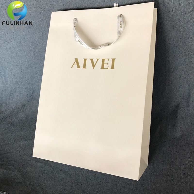 Embossed Paper Shopping Bags for Clothing Store