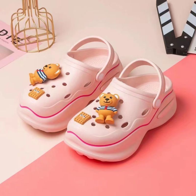 Wholesale Hot Selling Charms Cute Clog Shoes
