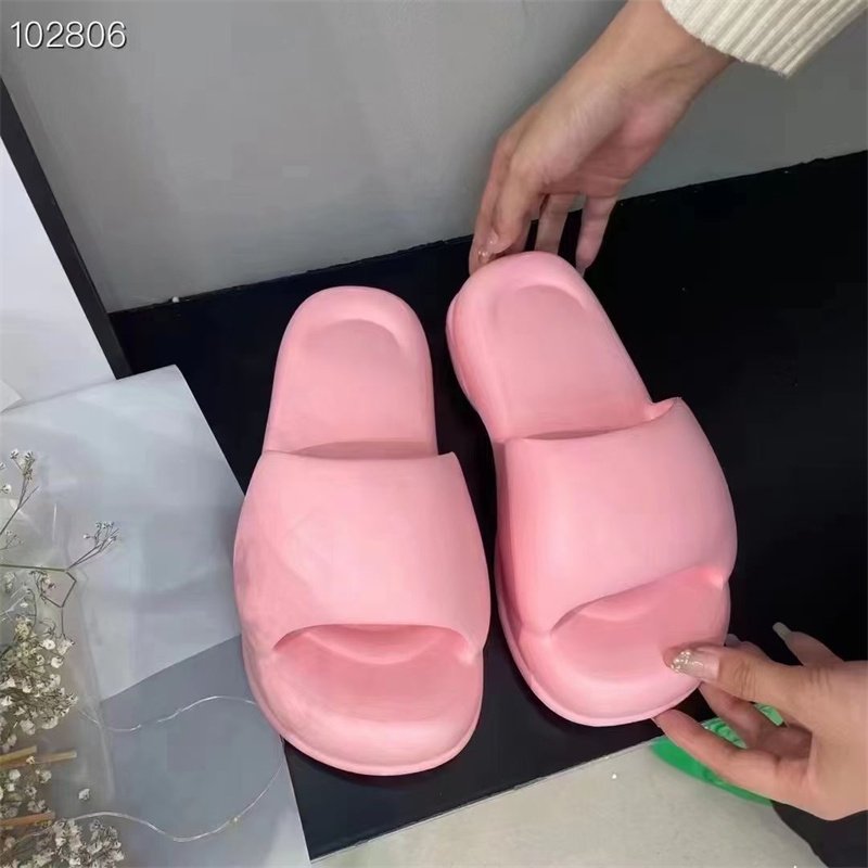 Thick Bottom Beach Slippers For Ladies