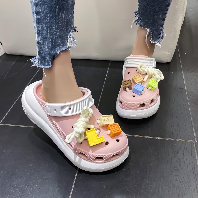 Two-Color Fashionable New Cute Garden Shoes
